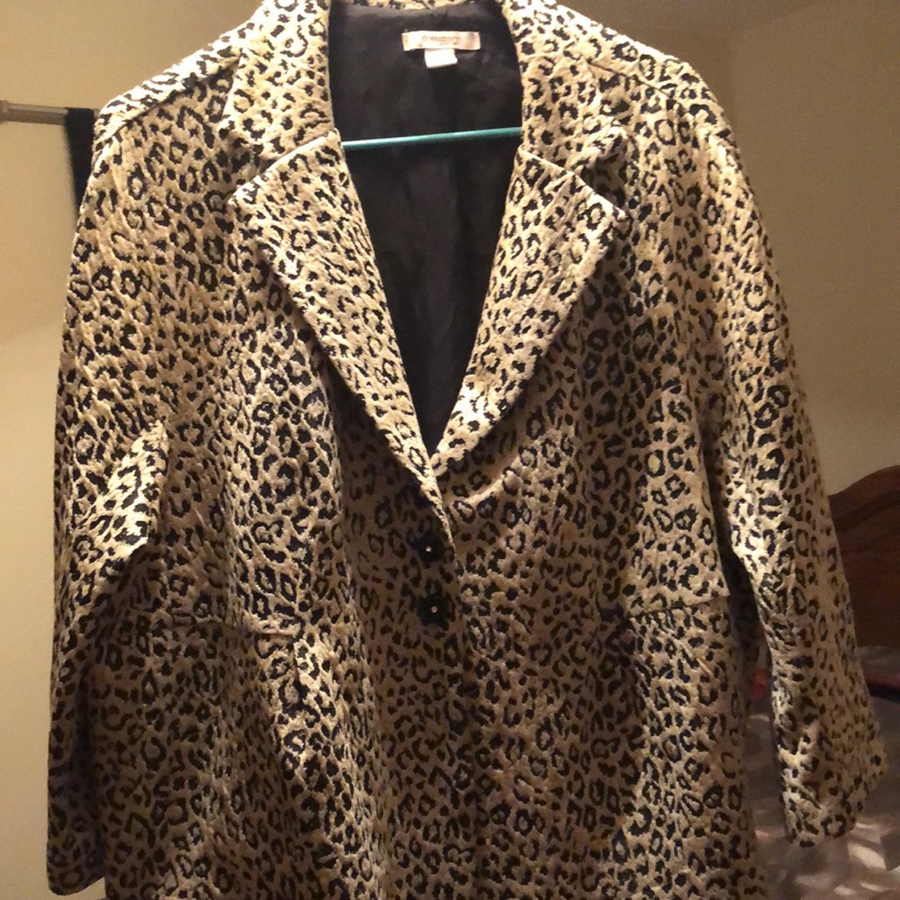 Dressbarn leopard jacket